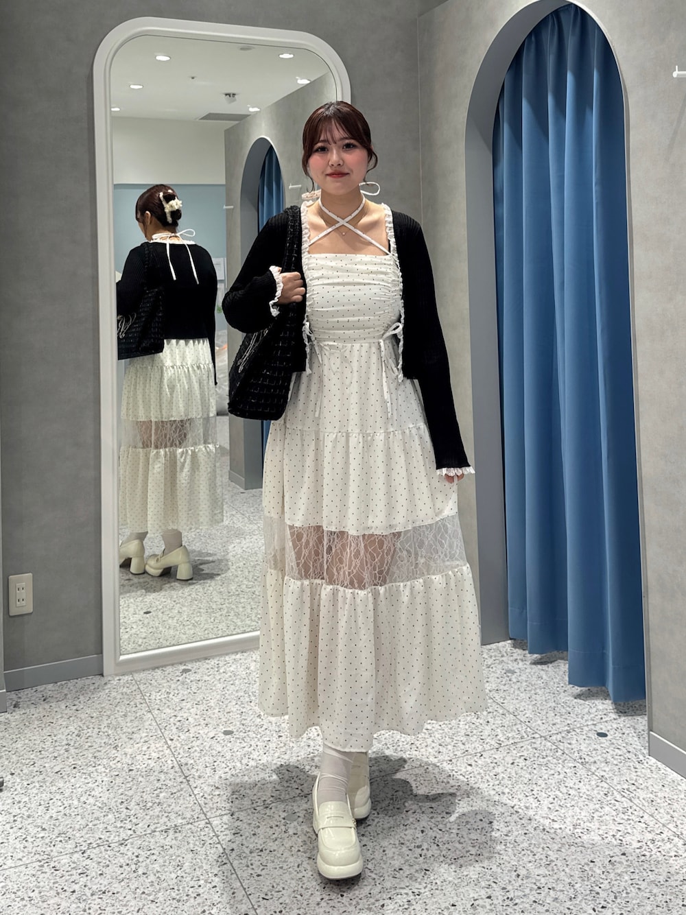 Piqniqueレース切替ロングワンピースを使った人気ファッション
