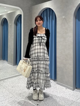 「OLIVE des OLIVE（オリーブデオリーブ）のSaxe flower stroll ロングワンピ（ワンピース、その他）」を使った、HIROMI さん（レディース・163cm）の春コーディネート