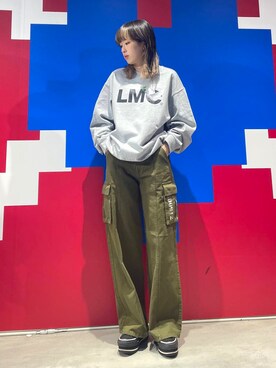 「LMCのアイテム（スウェット）」を使った、ALAND JAPANさん（レディース・168cm）の秋コーディネート