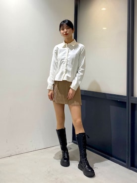 「ALAND（エーランド）のアイテム（シャツ/ブラウス）」を使った、ALAND JAPANさん（レディース・170cm）の冬コーディネート
