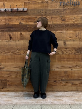 「アイテム（カーゴパンツ）」を使った、なかじさん（レディース・158cm）の秋コーディネート