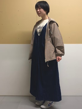 「Samansa Mos2（サマンサ モスモス）のロゴ刺繍Tシャツ（Tシャツ/カットソー）」を使った、みやむらさん（レディース・152cm）の春コーディネート