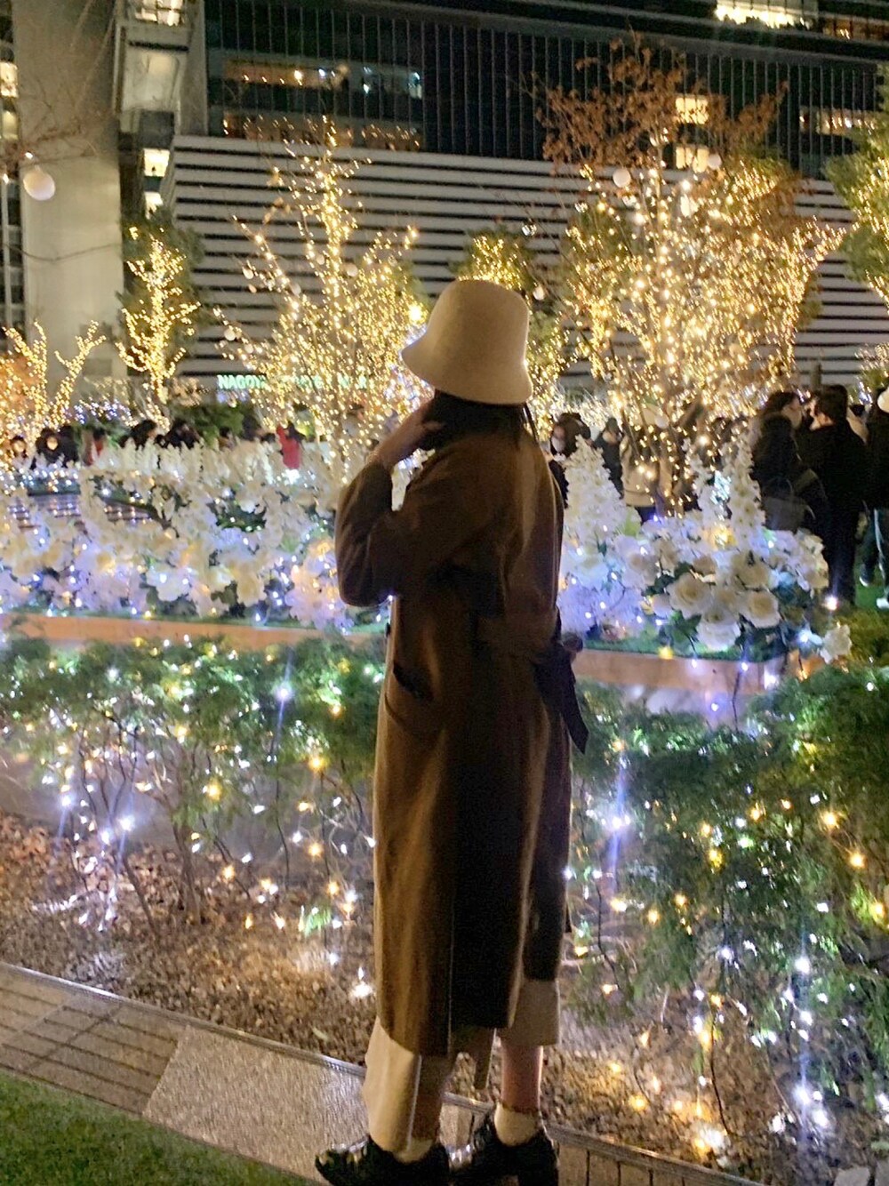 「オトナ女子、お出かけコーデ、カジュアルコーデ、お洒落さんとつながりたい、バケハ、ロングコート、イルミネーション、冬コーデ、淡色コーデ、淡色女子、ショートブーツ」｜「LOWRYSFARMのアイテム（ハット、ベージュ系）」を使った、nanami.さん（骨格ウェーブ・レディース・162cm）の夏コーディネートの1枚目の写真