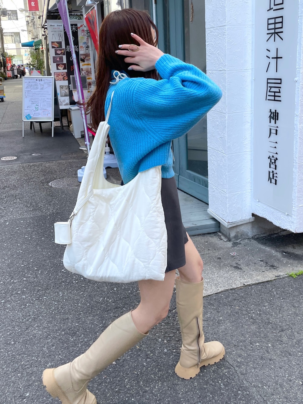「オトナカジュアル、冬、ニットコーデ、カジュアル、お洒落さんとつながりたい、マイベストコーデ2022、大人かわいい、今日のコーデ、私の推しブランド」｜「mysticの【カラー展開豊富】モヘアショートニット（ニット/セーター、ブルー系）」を使った、Nishimura Misakiさん（レディース・160cm）の冬コーディネートの1枚目の写真