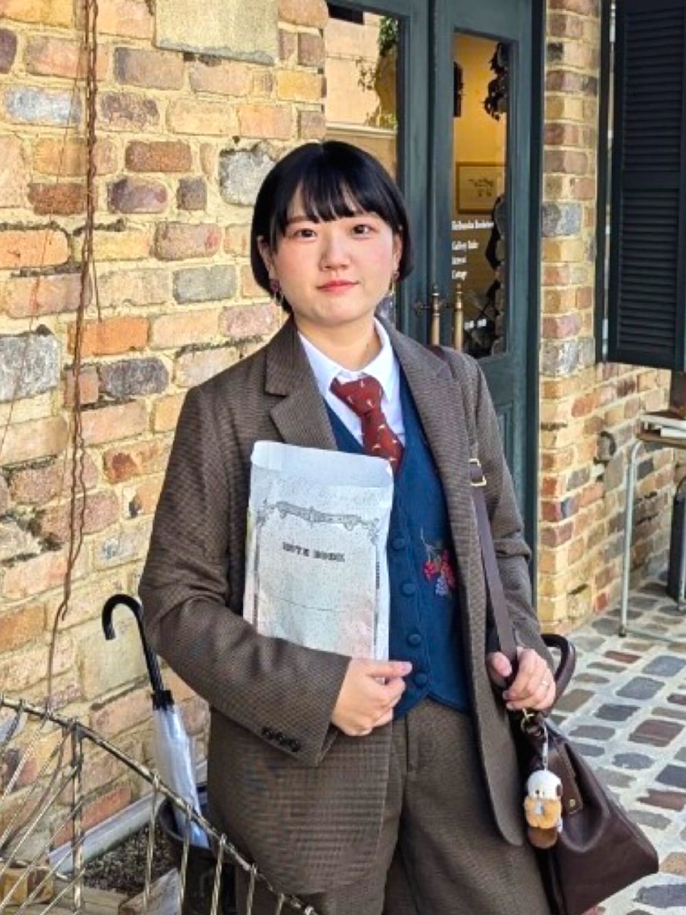 「ベスト、秋コーデ、ファッジ、おじさん、古着、プチプラ、低身長コーデ、ブリティッシュ、英国トラッド、トラッド、プチプラコーデ、FUDGE」｜「無印良品のアイテム（スーツジャケット、ブラウン系）」を使った、ゆきさん（骨格ストレート・レディース・150cm）の秋コーディネートの1枚目の写真