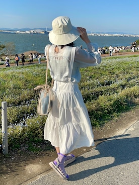 「ピクニック」｜「アイテム（オールインワン・サロペット）」を使った、mino02riさん（レディース・161cm）の春コーディネート