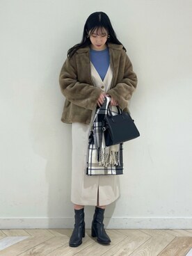 「アーバンリサーチ」｜「アイテム（ジャンパースカート）」を使った、wakaさん（レディース・162cm）の冬コーディネート