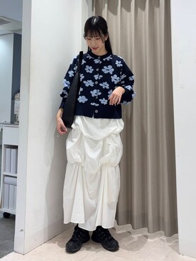 「SENSE OF PLACE by URBAN RESEARCH（センスオブプレイスバイアーバンリサーチ）のフラワージャガードカーディガン（カーディガン/ボレロ）」を使った、wakaさん（レディース・162cm）の冬コーディネート