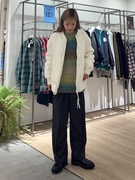 「アイテム（MA-1）」を使った、wakaさん（レディース・162cm）の冬コーディネート