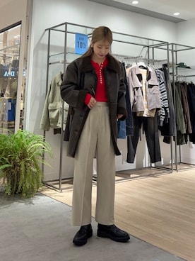 「レッド」｜「アイテム（ブルゾン）」を使った、wakaさん（レディース・162cm）の冬コーディネート