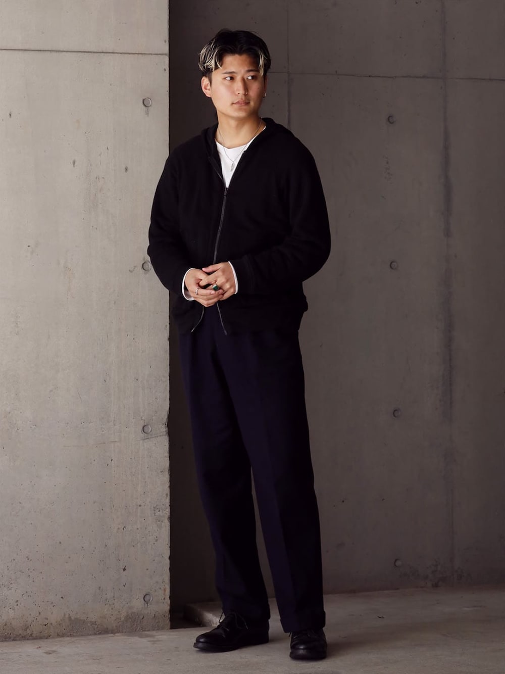 HIBIKI NAKAMINAMIのアイテムを使ったメンズ人気ファッション  