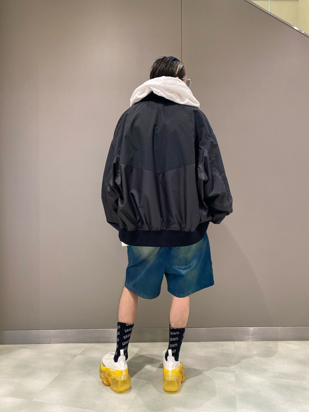 「今日のコーデ、ファッション好きと繋がりたい」｜「ROYAL FLASHの【先行予約 1月下旬-2月上旬入荷予定】grounds /グラウンズ/MOOPIE T2 / YELLOW（シューズ、イエロー系）」を使った、そーふぃさん（メンズ・170cm）の冬コーディネートの1枚目の写真