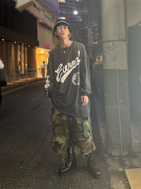 「ROYAL FLASH（ロイヤルフラッシュ）のアイテム（トップス）」を使った、そーふぃさん（メンズ・170cm）の春コーディネート