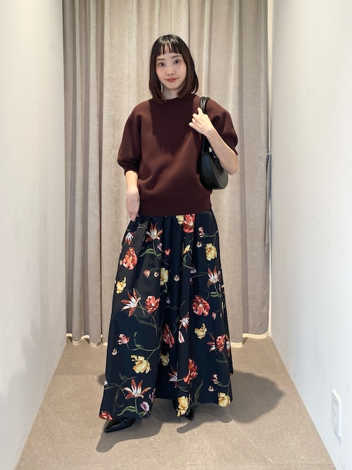 セール】＜EMMEL REFINES＞EM ミディアムフラワープリント ボリューム