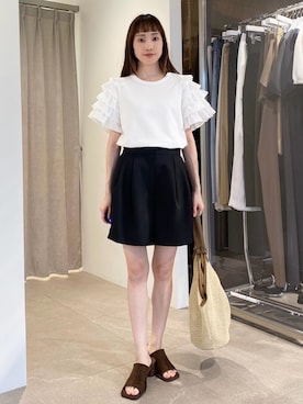 「EMMEL REFINES（エメルリファインズ）の＜EMMEL REFINES＞EM ソデフリル プルオーバー（Tシャツ/カットソー、ホワイト系）」を使った、笹原(sasahara)さん（レディース・153cm）の春コーディネート