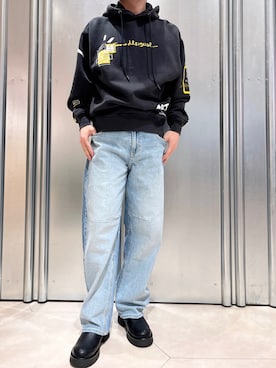 「Desigual（デシグアル）のアイテム（パンツ）」を使った、Desigual博多STAFFさん（メンズ・167cm）の秋コーディネート