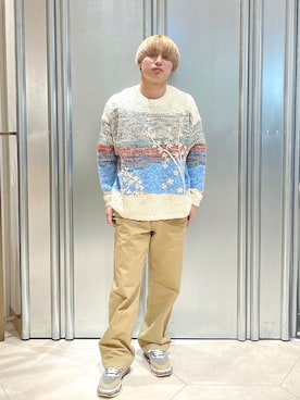 「Desigual（デシグアル）のアイテム（パンツ）」を使った、Desigual博多STAFFさん（メンズ・167cm）の秋コーディネート
