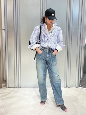 「Desigual（デシグアル）のアイテム（パンツ）」を使った、Desigual博多STAFFさん（骨格ウェーブ・レディース・160cm）の春コーディネート