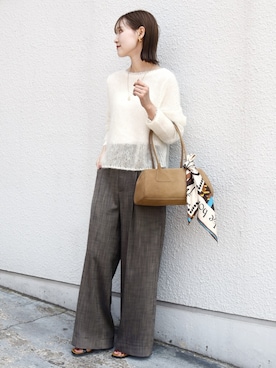 「アイテム（ボストンバッグ）」を使った、NAGASHIMAさん（レディース・164cm）の秋コーディネート