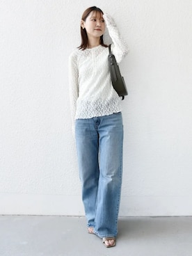 「SHIPS（シップス）の〈手洗い可能〉ラッセル レース ヘンリー ネック 2WAY プルオーバー（Tシャツ/カットソー、ホワイト系）」を使った、NAGASHIMAさん（レディース・164cm）の冬コーディネート