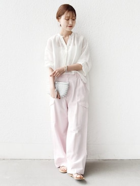 「SHIPS（シップス）の〈手洗い可能〉IMPERIAL LINEN 混 バンドカラー スキッパー シャツ（シャツ/ブラウス、ホワイト系）」を使った、NAGASHIMAさん（レディース・164cm）の春コーディネート