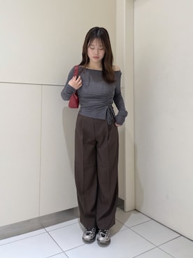 「FREE'S MART（フリーズマート）の◆アシメドロストチェックカットソー（Tシャツ/カットソー、グレー系）」を使った、RIKOさん（レディース・163cm）の秋コーディネート
