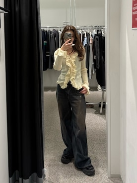 　湊有里紗さんのコーディネート