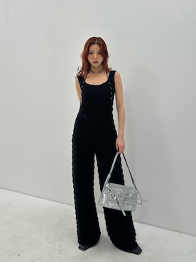 　湊有里紗さんのコーディネート