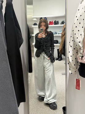 　湊有里紗さんのコーディネート