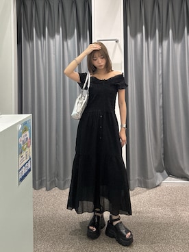 　湊有里紗さんのコーディネート
