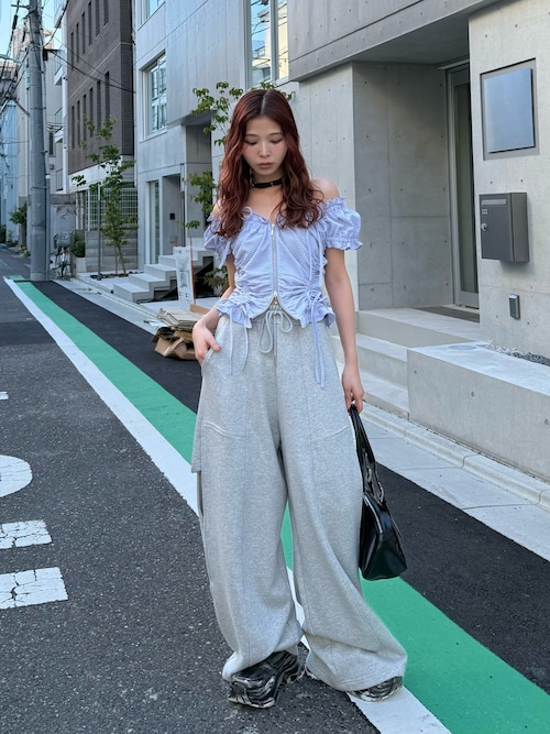 さっと着れる どんなボトムと合わせてもOKHermesHモチーフケープ SLYのトップスを使ったコーディネート(ZOZOTOWN Yahoo!店