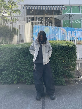 「アイテム（デニムジャケット）」を使った、えごみゅうさん（レディース・158cm）の秋コーディネート