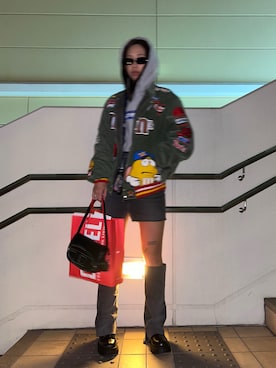 「アイテム（デニムスカート）」を使った、みみさん（レディース・155cm）の秋コーディネート