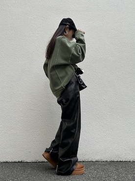 「UGG（アグ）のアイテム（ブーツ）」を使った、みみさん（レディース・155cm）の秋コーディネート