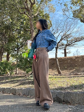 「アイテム（デニムジャケット）」を使った、みみさん（レディース・155cm）の秋コーディネート