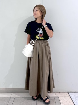 「MICKEY MOUSE（ミッキーマウス）のアイテム」を使った、sayaさん（レディース・155cm）の夏コーディネート