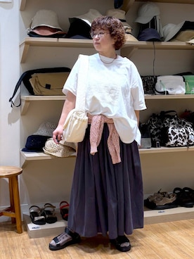 「studio CLIP（スタディオクリップ）の《natural by clip》5ゲージコードヤーン透かしプルオーバー（Tシャツ/カットソー、オレンジ系）」を使った、tosa0101さん（レディース・152cm）の春コーディネート