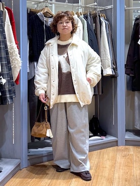 「アイテム（その他アウター、ホワイト系）」を使った、tosa0101さん（レディース・152cm）の秋コーディネート