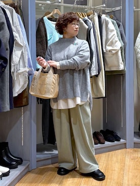 「アイテム（ブローチ/コサージュ）」を使った、tosa0101さん（レディース・152cm）の冬コーディネート