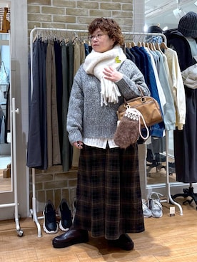 「アイテム（ブローチ/コサージュ）」を使った、tosa0101さん（レディース・152cm）の秋コーディネート