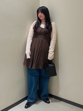 「KBF（ケイビーエフ）のリンクルミニキャミワンピース（ワンピース、ブラウン系）」を使った、TIARAさん（レディース・156cm）の春コーディネート
