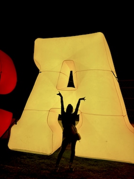 「NOのアイテム」を使った、Abril Ortizさん（レディース・165cm）の冬コーディネート