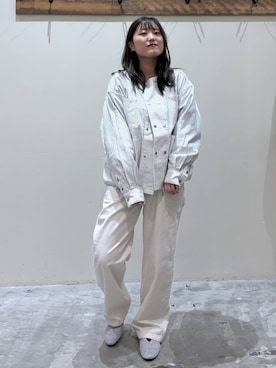 「niko and...（ニコアンド）のオックスダブルボタンカバーオール（カバーオール、ベージュ系）」を使った、inyosanさん（レディース・153cm）の春コーディネート