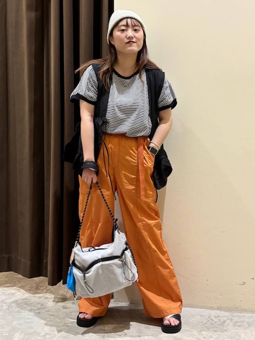 新品未使用！ PERNA フリルリボンベスト　ブラック PERNA（ペルナ）の「フリルリボンベスト（ベスト）」 - WEAR
