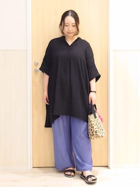 「SHOO・LA・RUE（シューラルー）の【洗える/S-LL/ひんやり】ゆったりチュニックワンピース（チュニック、ブラック系）」を使った、みみさん（レディース・158cm）の夏コーディネート