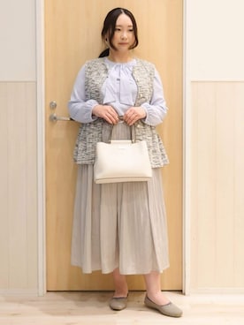 「DRESKIP（ドレスキップ）のカットツイードペプラムジレ（ベスト、ホワイト系）」を使った、みみさん（レディース・158cm）の冬コーディネート