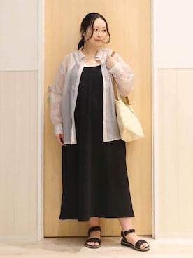 「Cutie Blonde（キューティーブロンド）の大人の上品なシアー感 オーガンジー シアーシャツ（シャツ/ブラウス、グレー系）」を使った、みみさん（レディース・158cm）の夏コーディネート