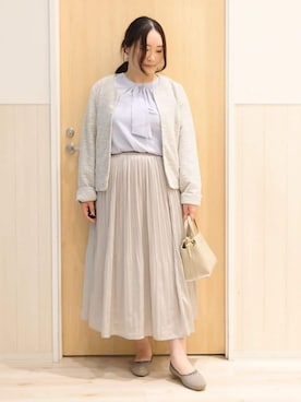 「SHOO・LA・RUE（シューラルー）の【S-3L】セレモニーからデイリーにも 軽くて柔らかくて着心地の良い カットツイードジャケット（ノーカラージャケット、ホワイト系）」を使った、みみさん（レディース・158cm）の冬コーディネート