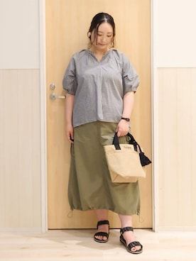 「DRESKIP（ドレスキップ）の【洗える/S-LL】洗濯後しわになりにくい 5分袖スキッパーブラウス（シャツ/ブラウス、ブラック系）」を使った、みみさん（レディース・158cm）の春コーディネート
