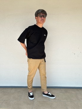 「アイテム（チノパンツ）」を使った、rokumamerojiさん（メンズ・177cm）の夏コーディネート